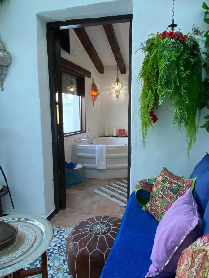 El Escondite de Martina, Ático Romántico Setenil De Las Bodegas Exterior foto