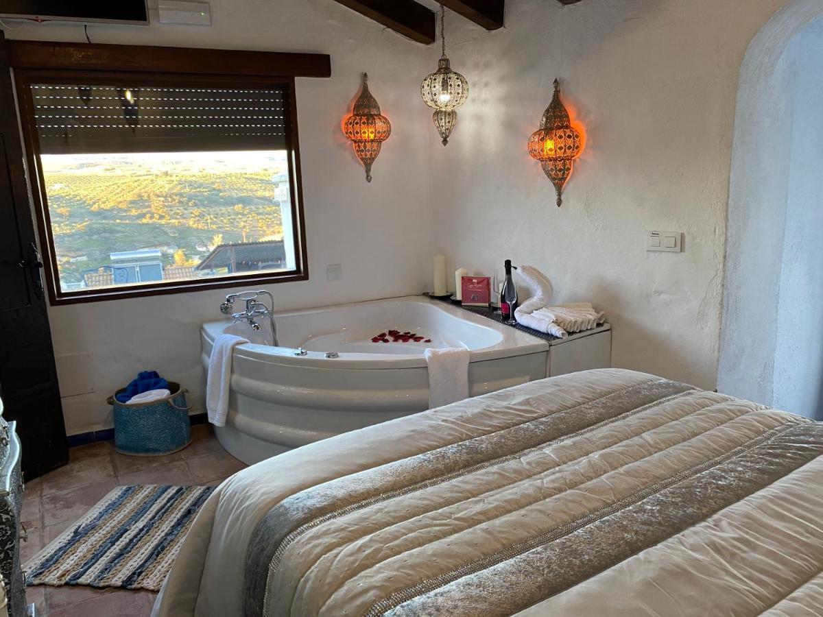 El Escondite de Martina, Ático Romántico Setenil De Las Bodegas Exterior foto